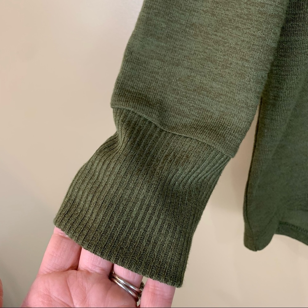 Gap Olive Green Long Sleeve Lightweight Scoop Neck Sweater XS Goblin Capsule - Picture 3 of 7